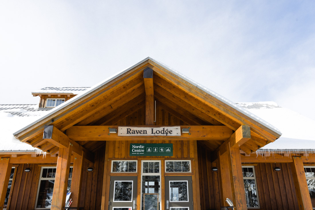 Snowshoe fondue at Raven Lodge